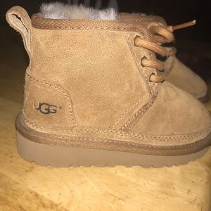 Brown Size 8 kid ugg boots